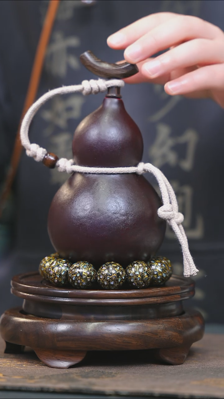 【闪购商品】YE145黑红色小容量酒葫芦随缘发