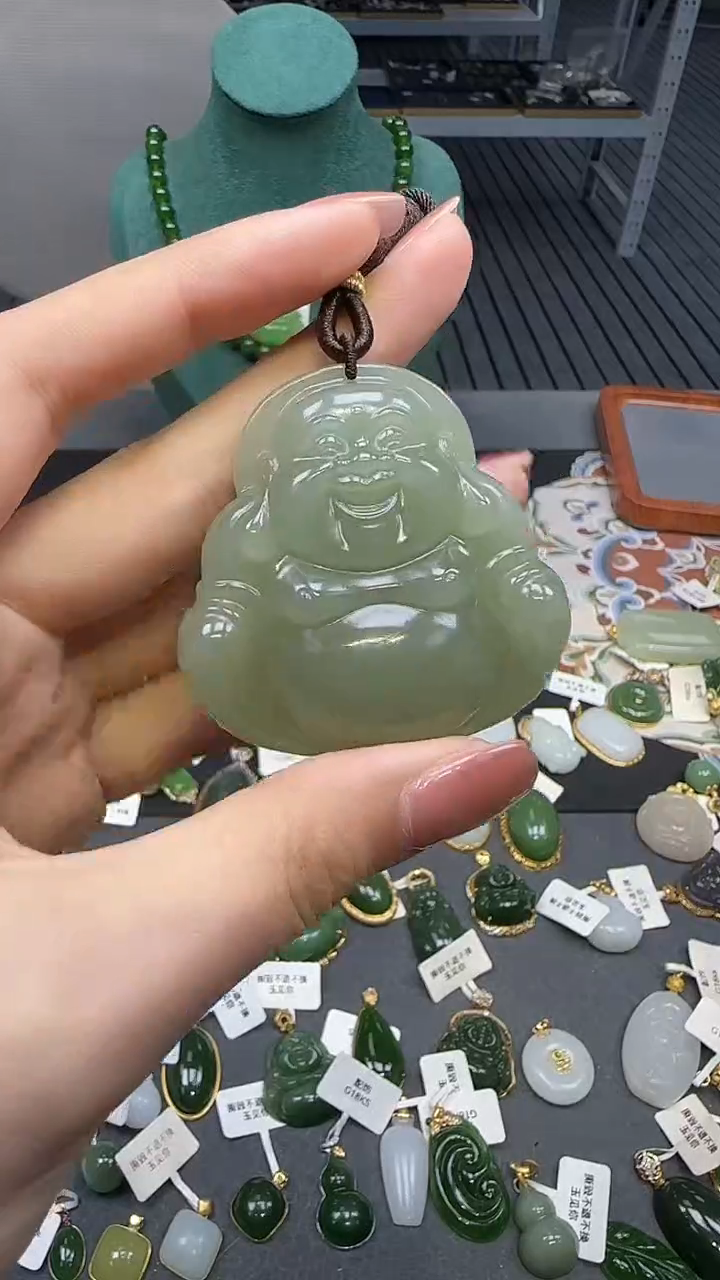 未镶嵌和田玉挂件1