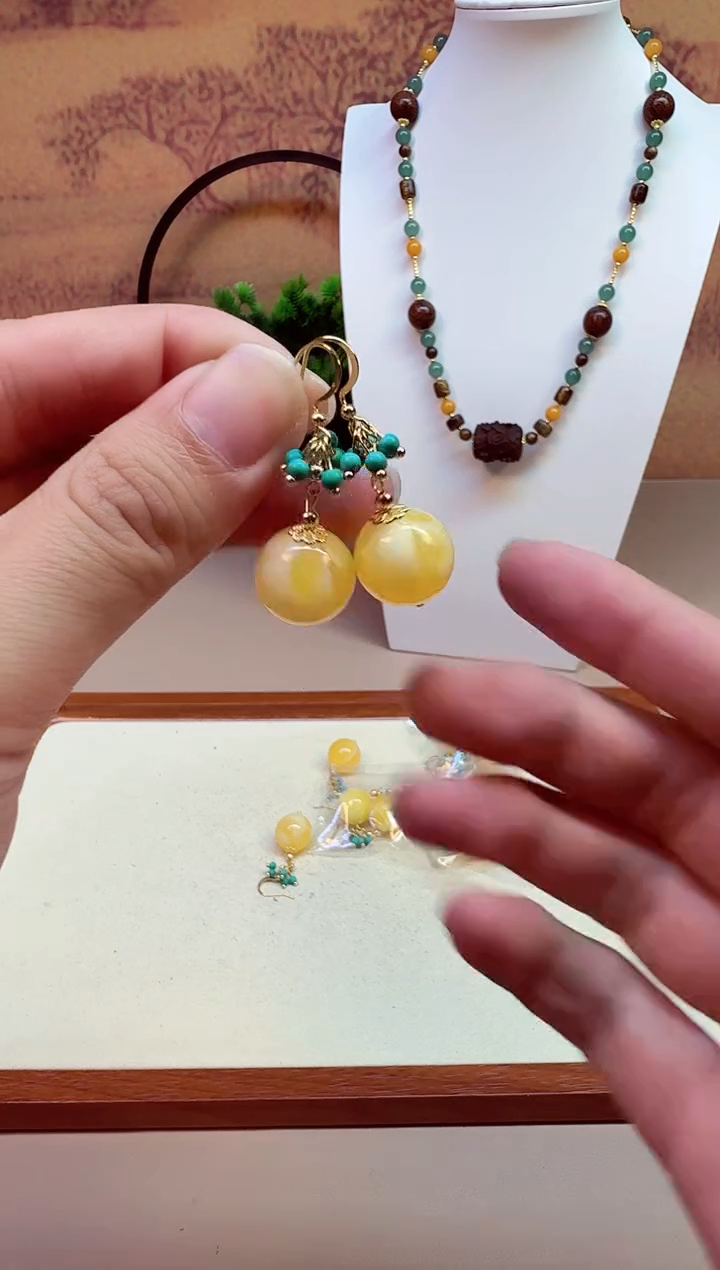 蜜蜡14K金镶嵌耳饰E40 