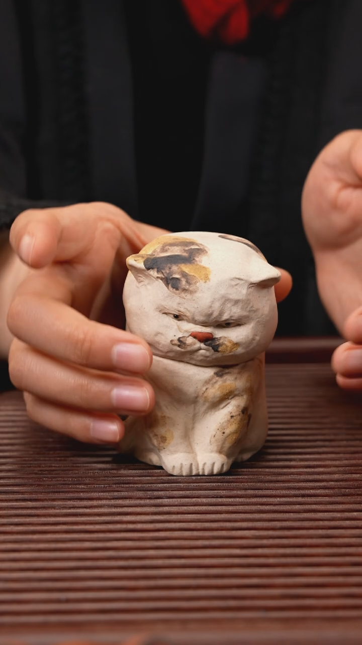 【闪购商品】紫砂茶宠小猫咪。，