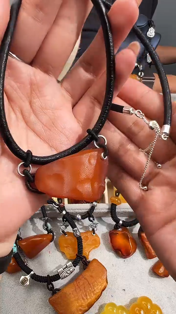 【闪购商品】蜜蜡裸石未镶嵌似玉