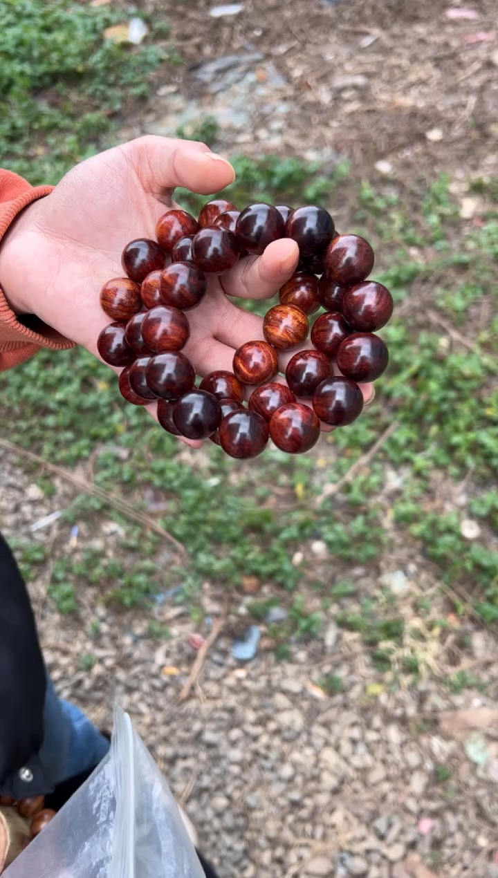 黄花梨/降香黄檀A005火山口1.8圆珠手串368多样性发一