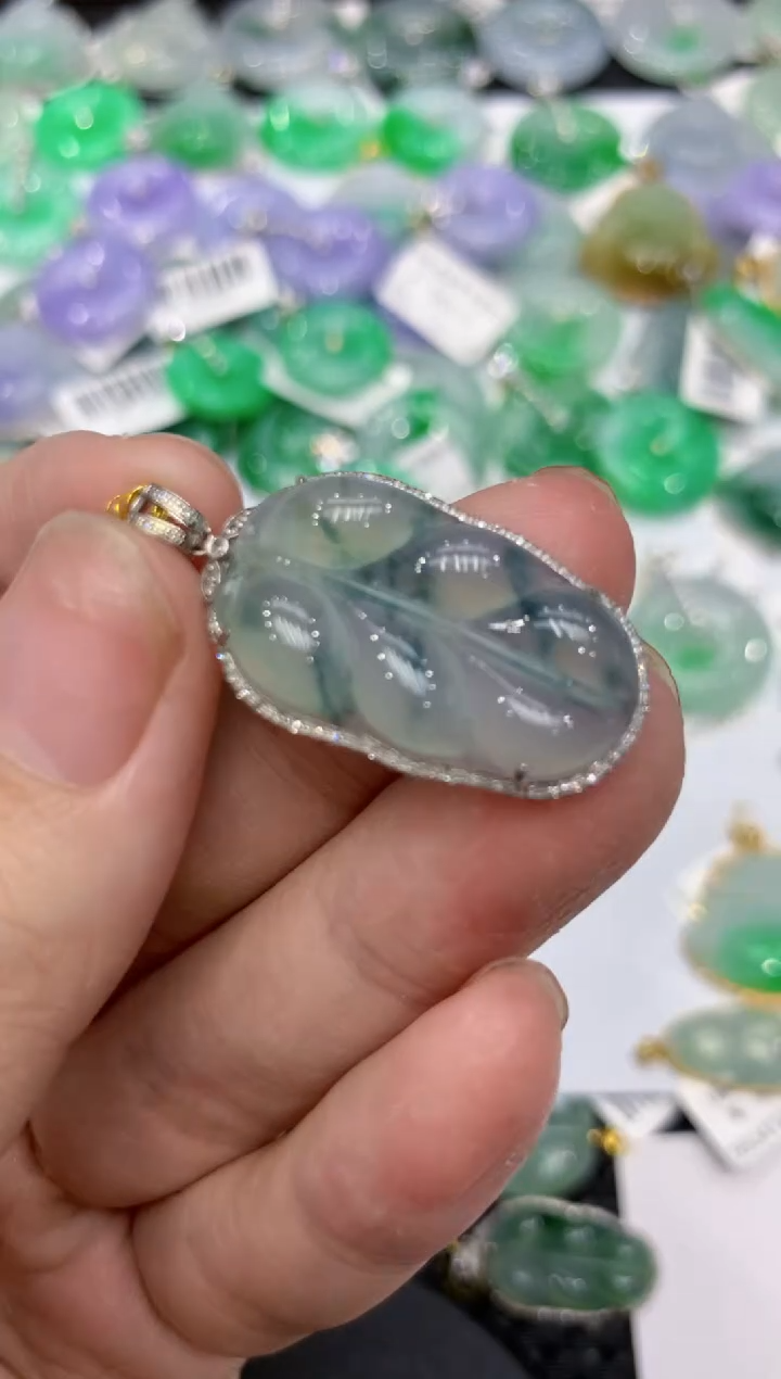 【闪购商品】翡翠颈饰18K金镶嵌1111111111111