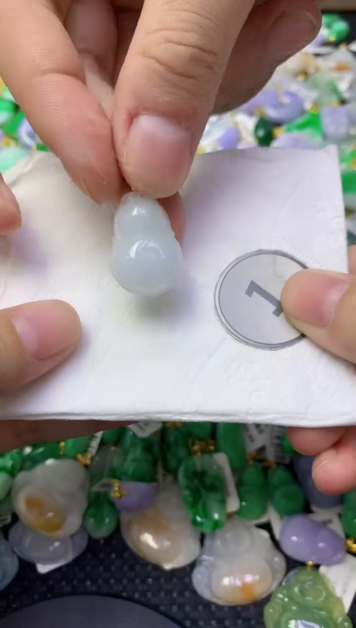 颈饰未镶嵌翡翠天然缅甸翡翠A货