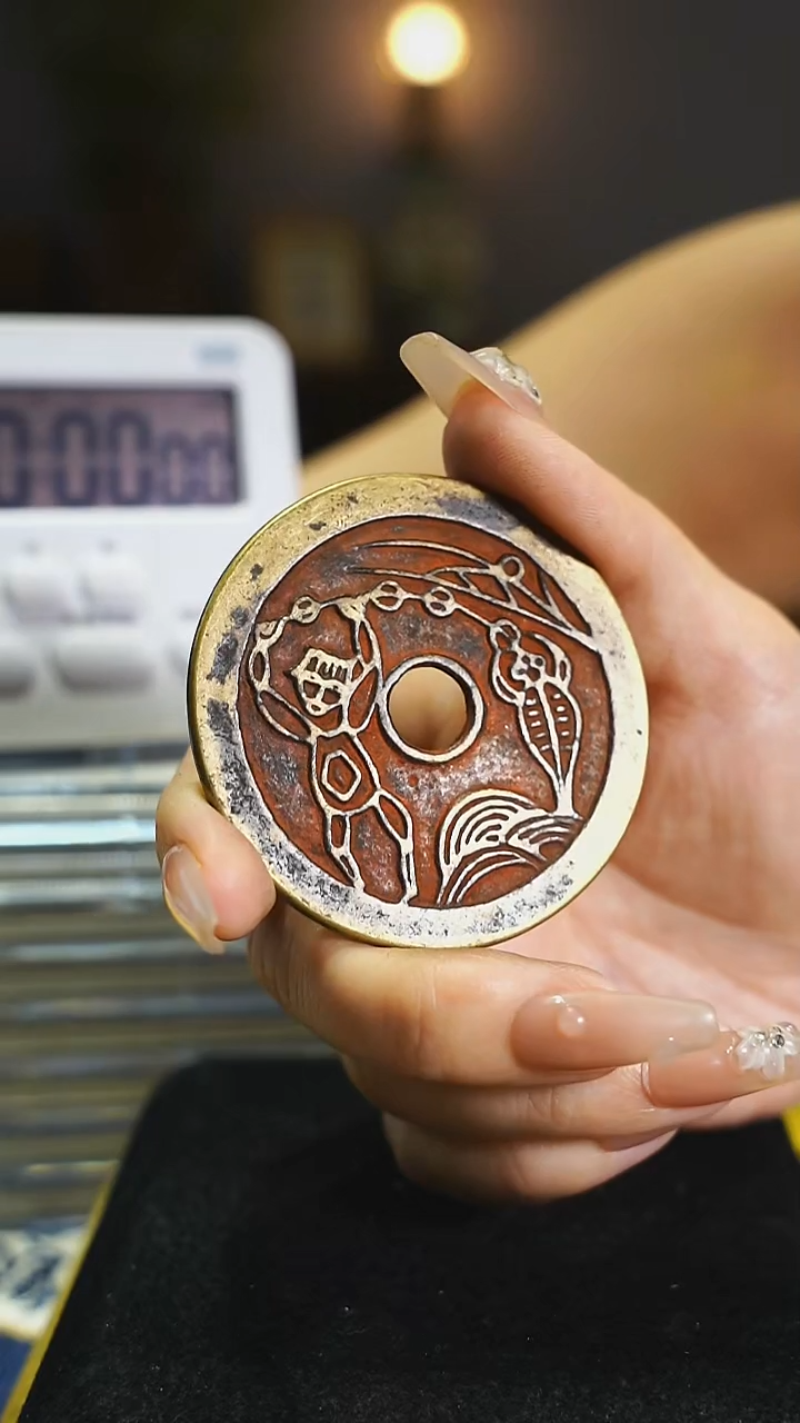 铜山鬼背刘海戏金蟾/6732