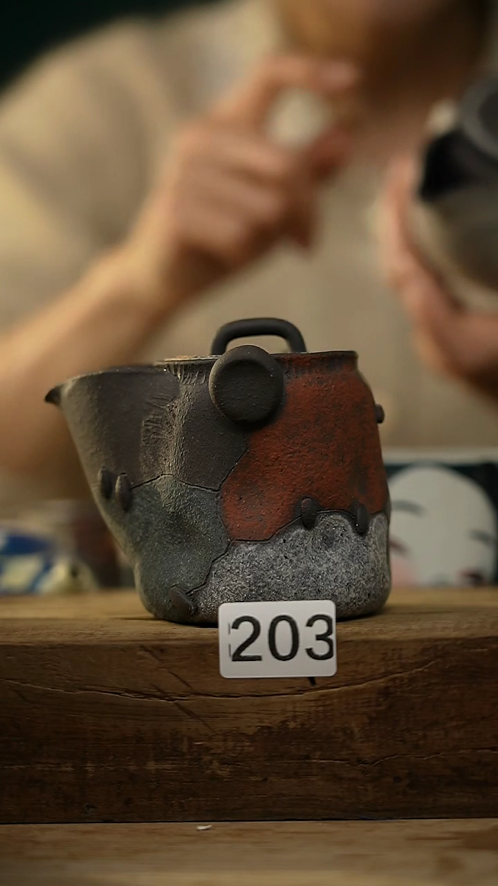 【闪购商品】瓷片设计师款 广州美术学院 陈启振 宝瓶