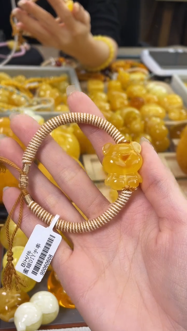 裸石琥珀未镶嵌J125