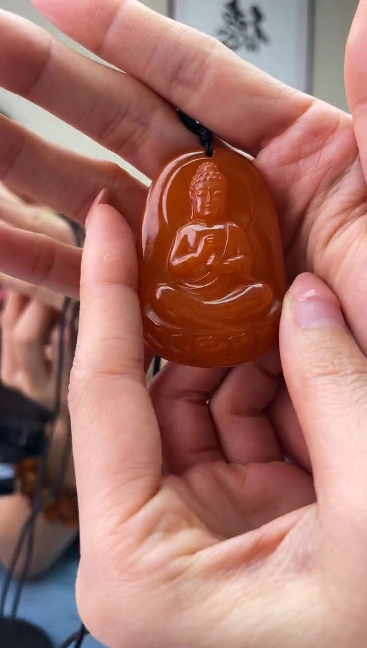 琥珀未镶嵌珠宝奇石T014微瑕大日如来假一罚十，多样性发一件