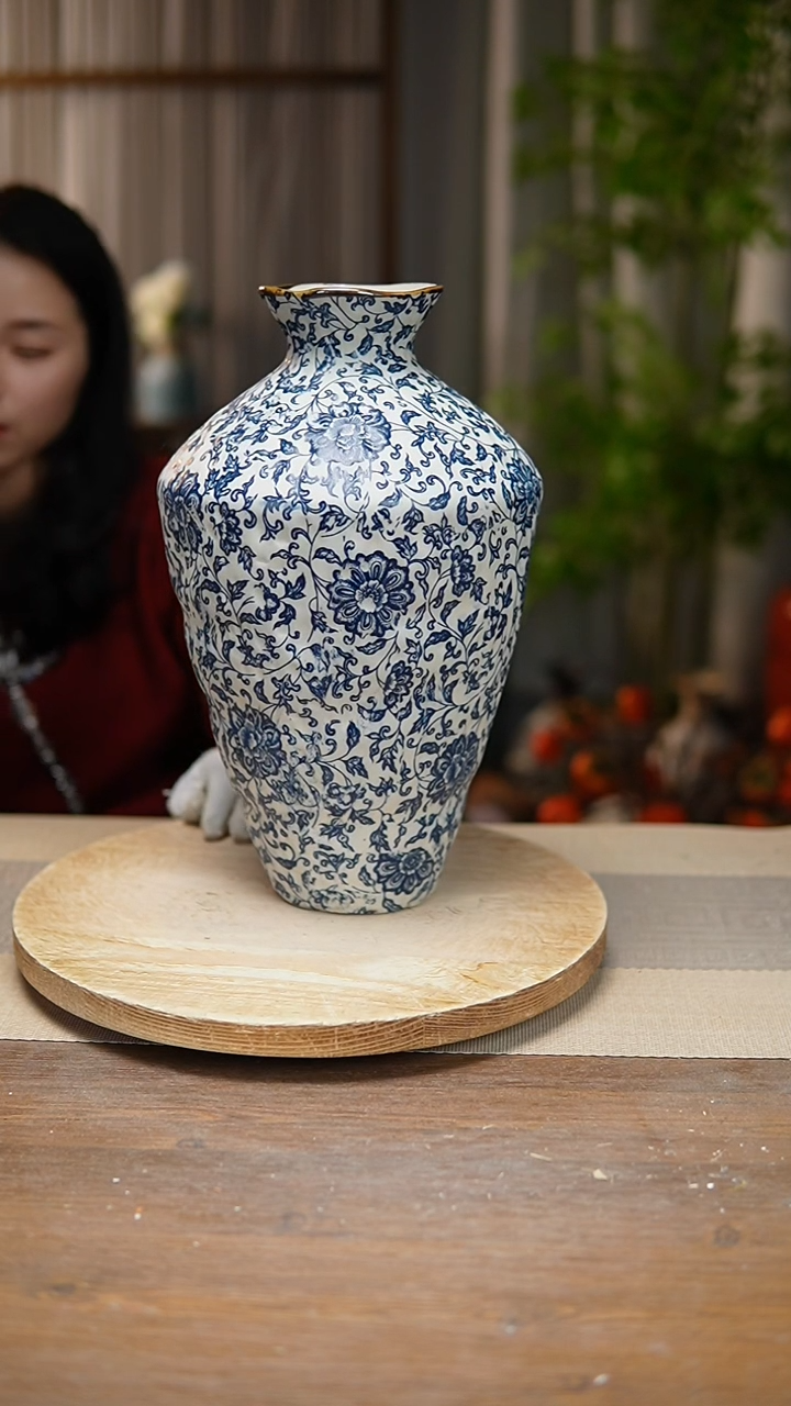 【闪购商品】陶瓷花器青花瓷缠枝莲高脚