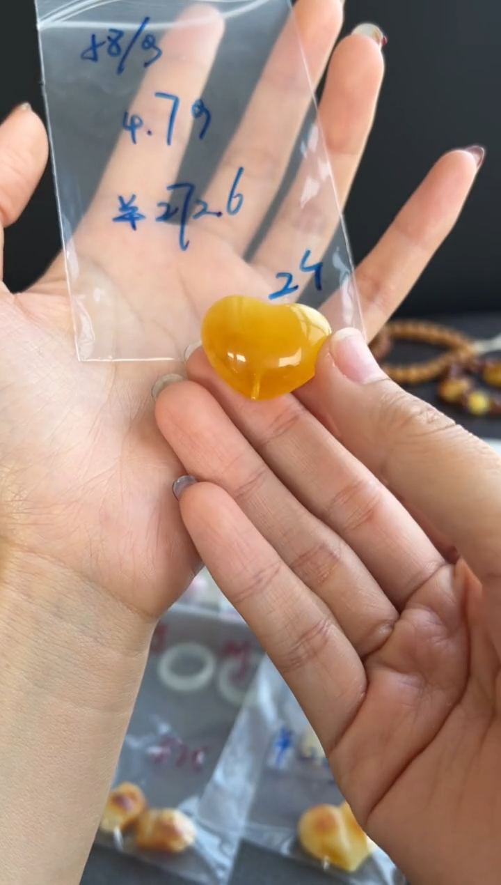 蜜蜡颈饰未镶嵌311买断