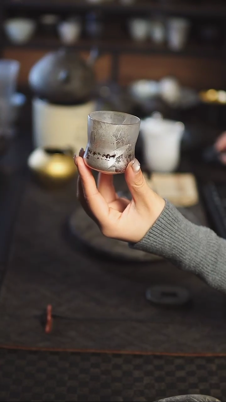 【闪购商品】沁 叠影系列 折腰主人杯