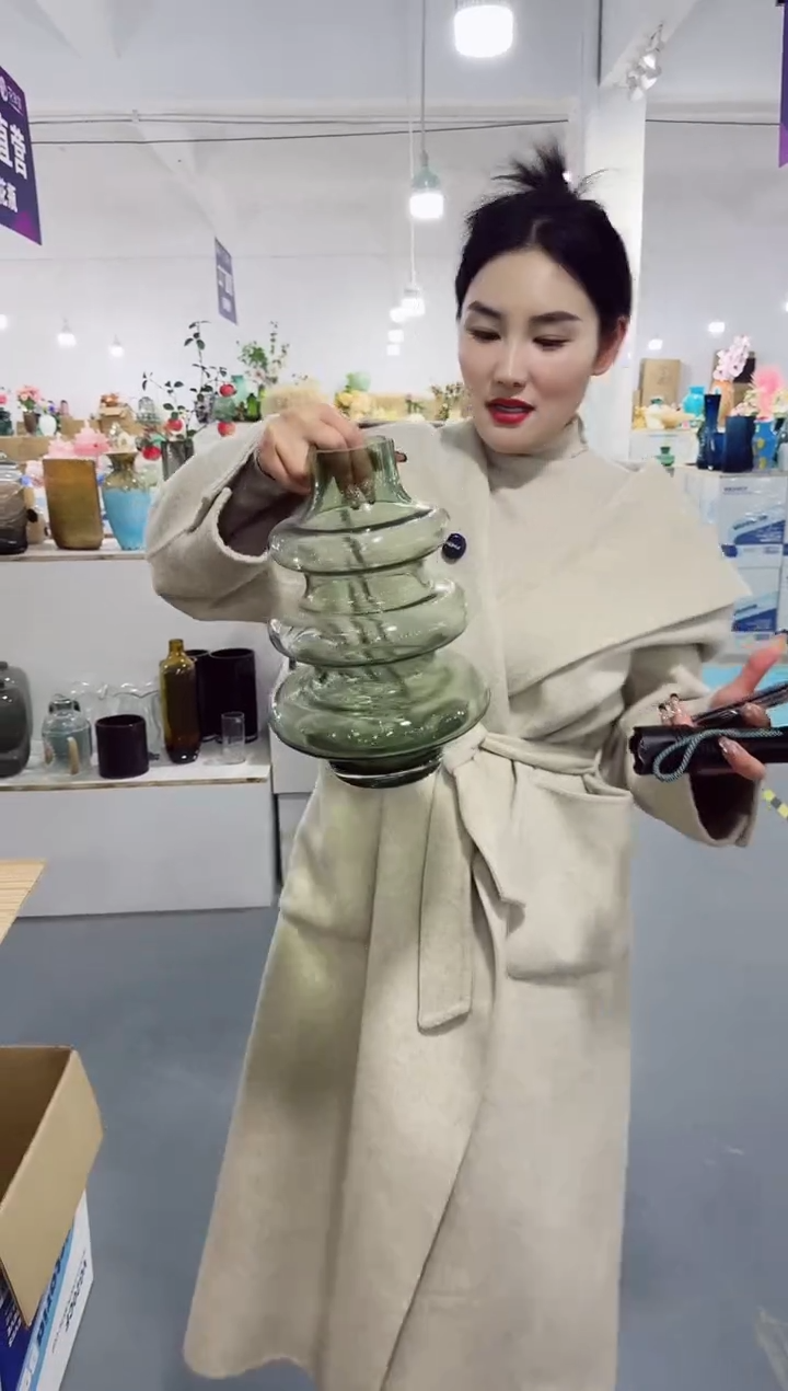 【闪购商品】无铅玻璃UU外贸仓-微瑕花瓶--YO8L