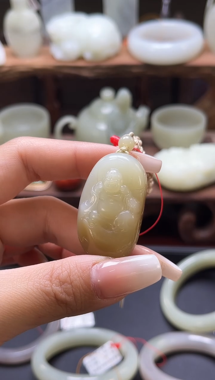 【闪购商品】和田玉吊坠未镶嵌若羌李保国逍遥佛821265