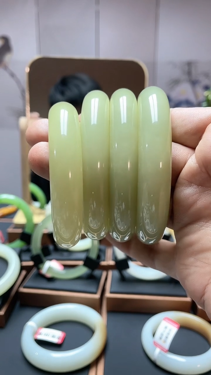 【闪购商品】和田玉手镯未镶嵌晴水53-60多样性发一