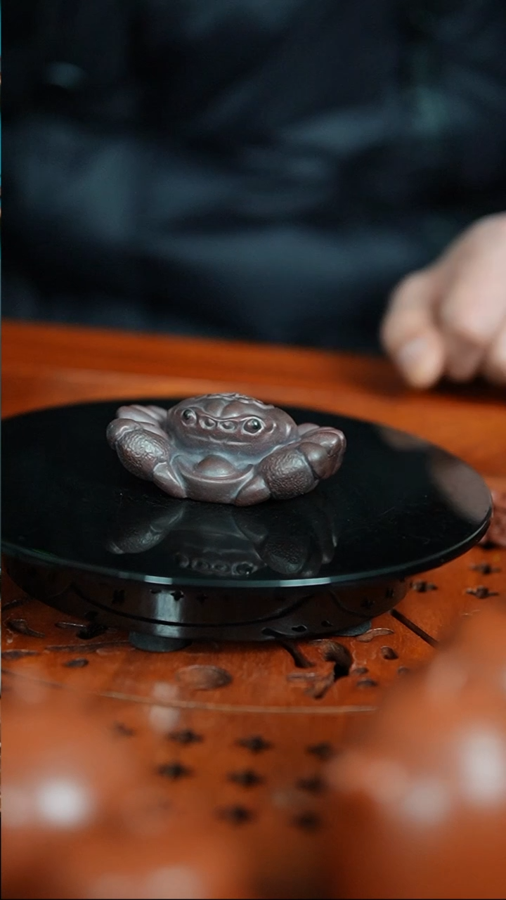 【闪购商品】紫砂茶宠古红泥招财进宝螃蟹摆件笔架盖置