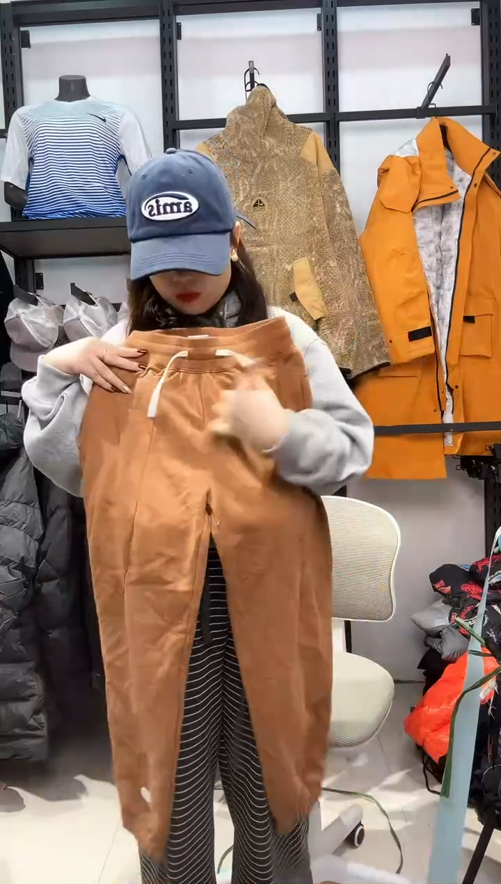 2433   编码  瑕疵直播间过款为准 尺码  ·  