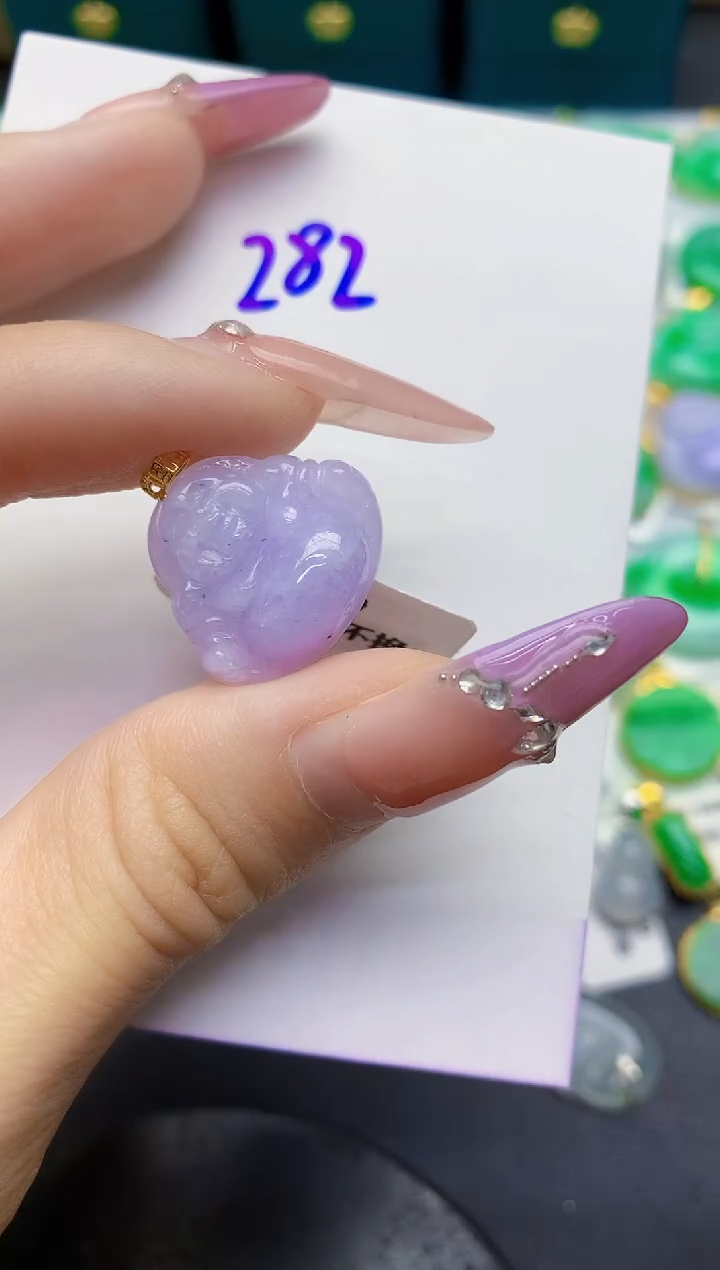 颈饰18K金镶嵌翡翠缅甸天然翡翠A货