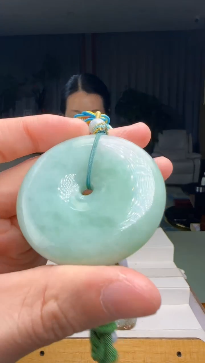 【闪购商品】翡翠吊坠(赠链)未镶嵌DY@@WS1WX27451