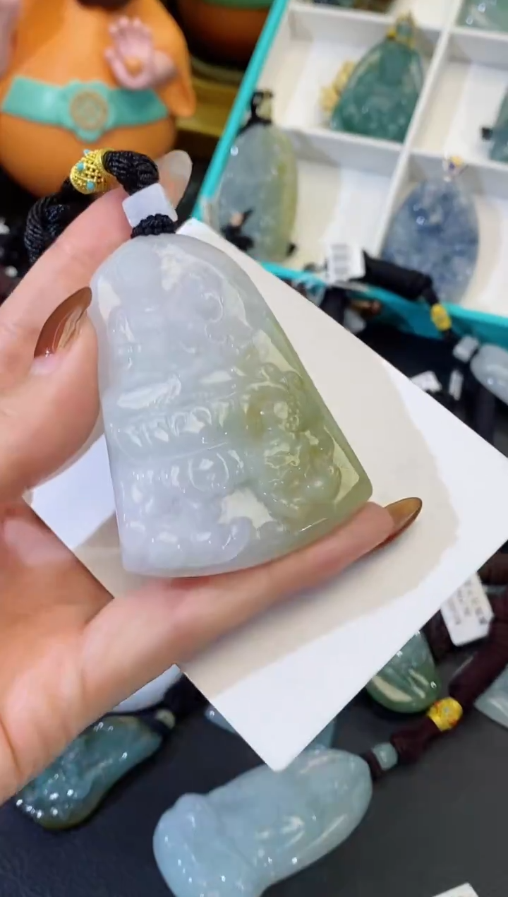 颈饰未镶嵌翡翠缅甸天然翡翠