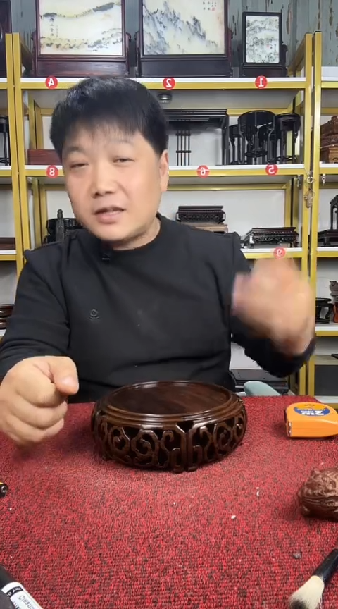 木非洲黑檀圆底座14CM