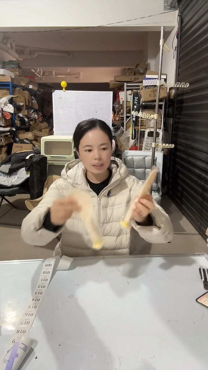 日用百货，2个吸附饭勺09