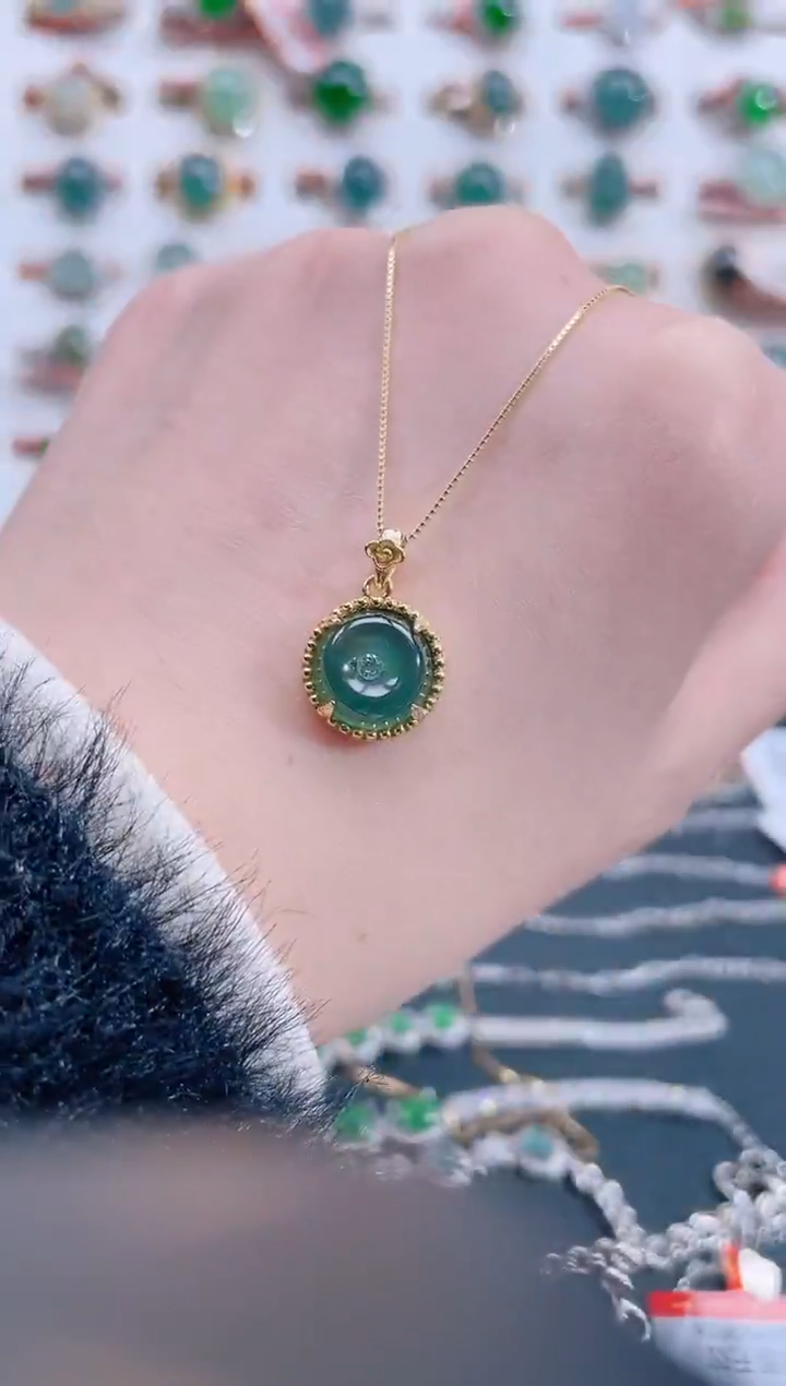 颈饰银S925镶嵌翡翠天然翡翠