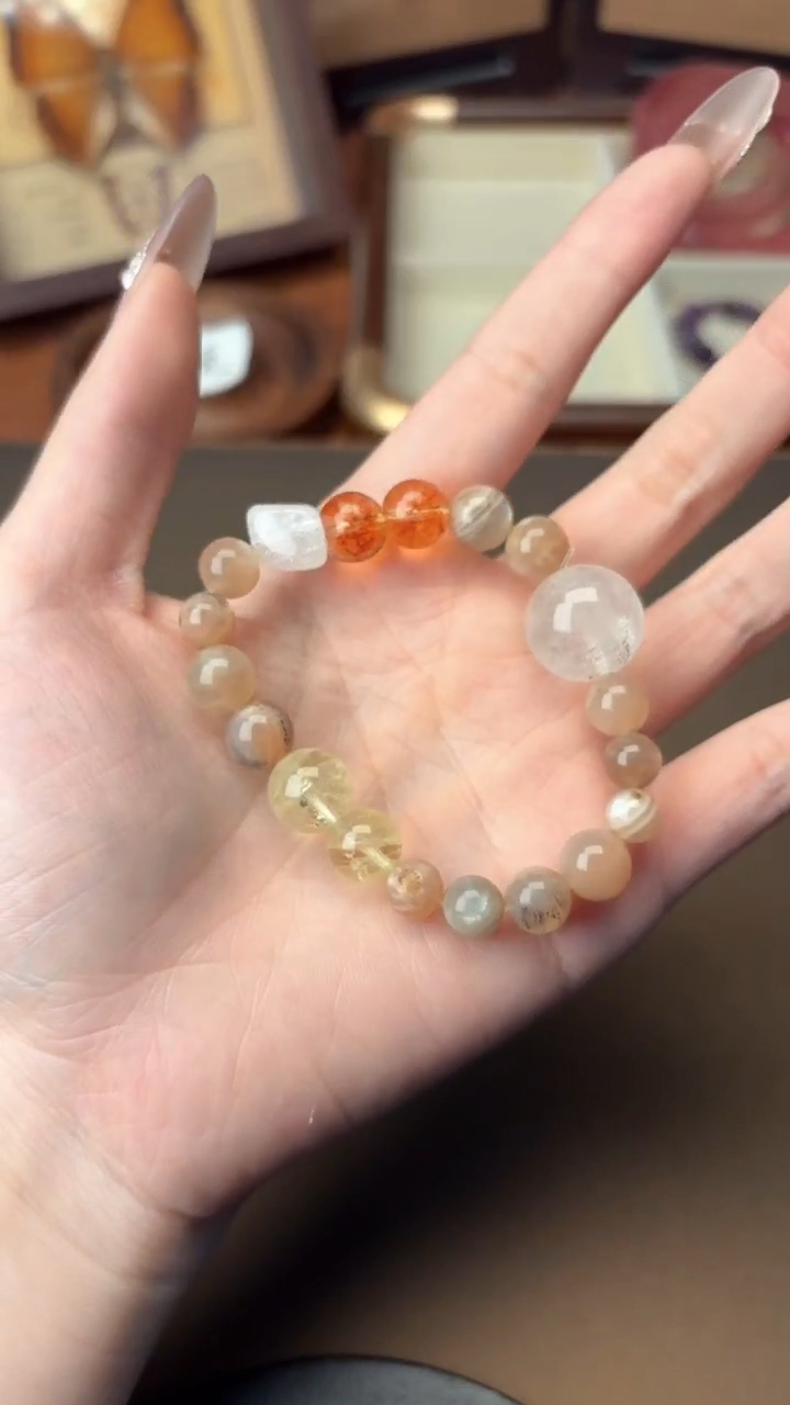 未镶嵌手串水晶?****?2