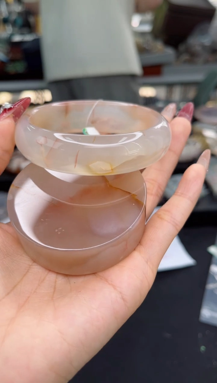 【闪购商品】石英质玉手镯未镶嵌64圈口（赠品镯心）3321204