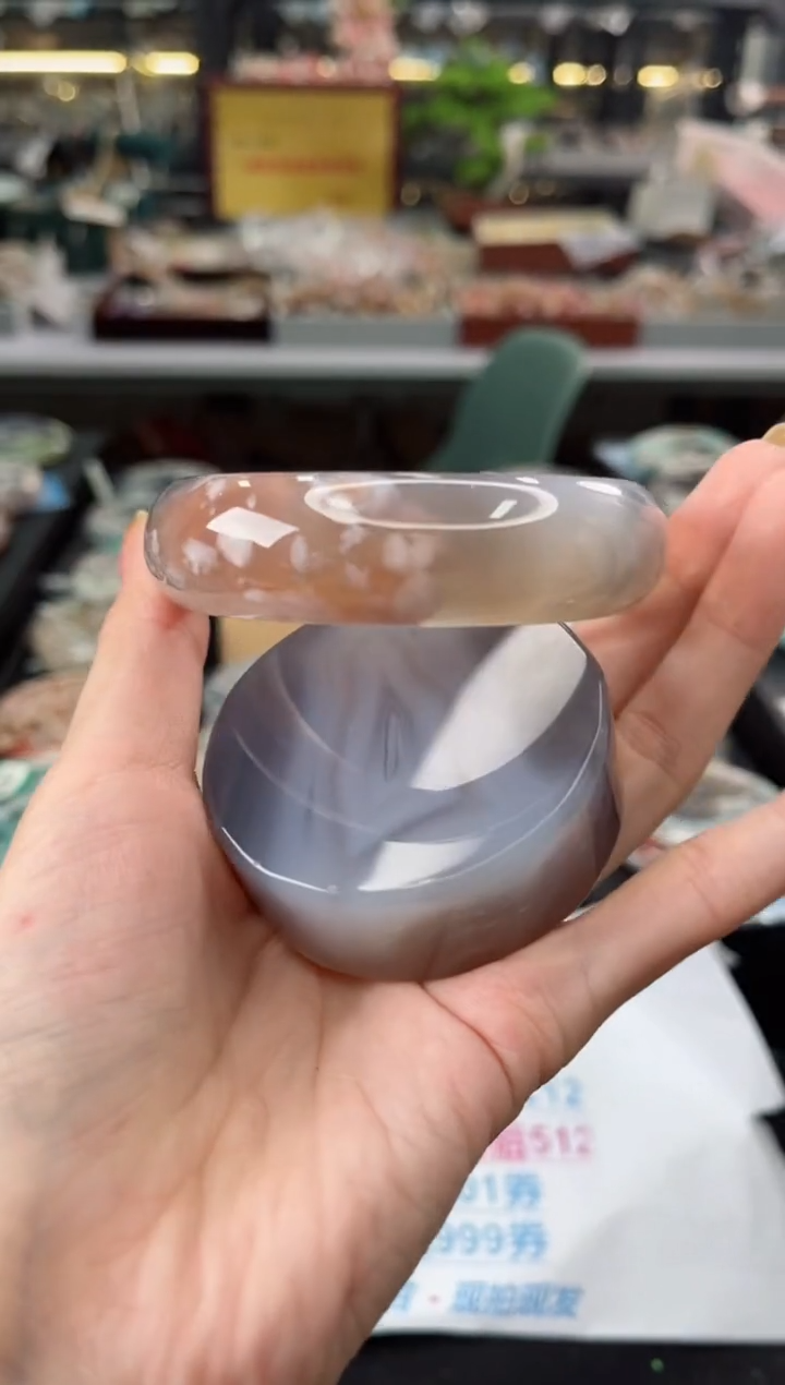 【闪购商品】石英质玉手镯未镶嵌61圈口（赠品镯心）6165130