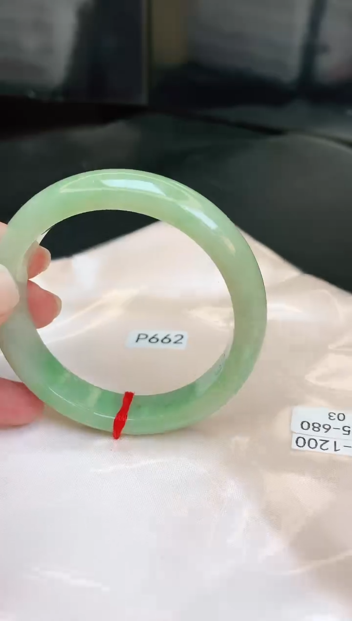 【闪购商品】翡翠手镯未镶嵌缅甸天然A货手镯