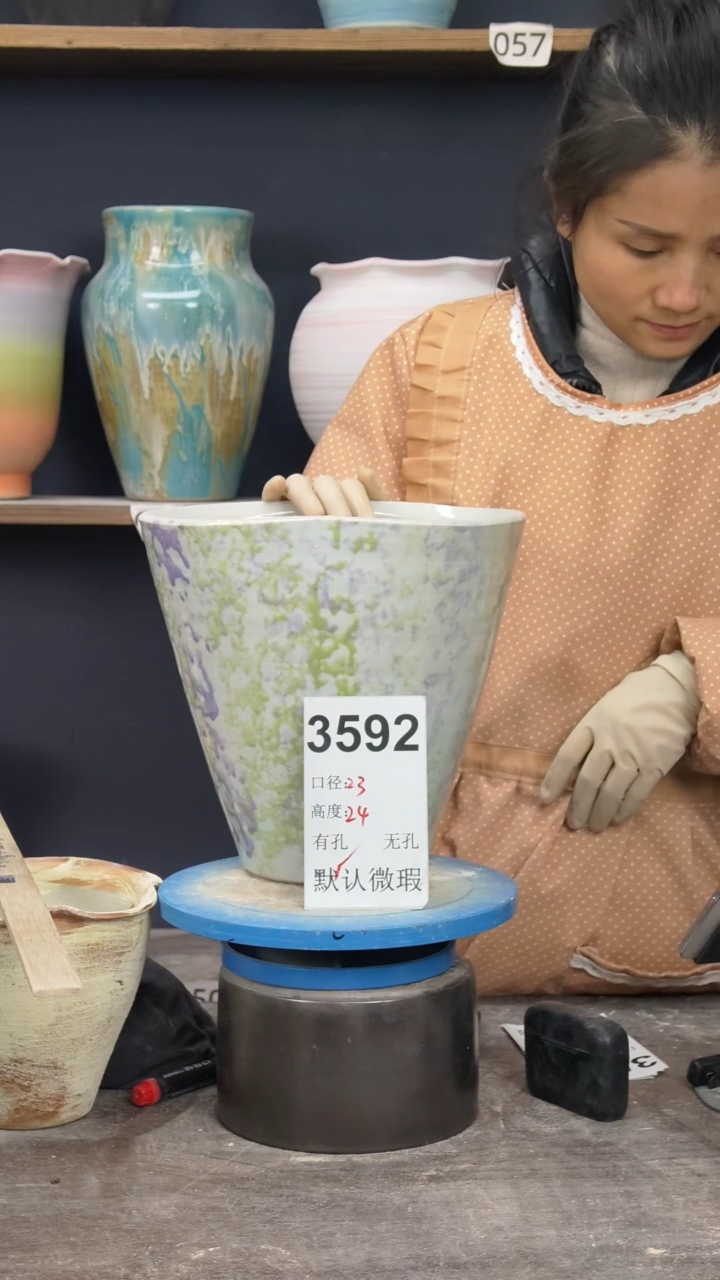 景德镇陶园花盆3592