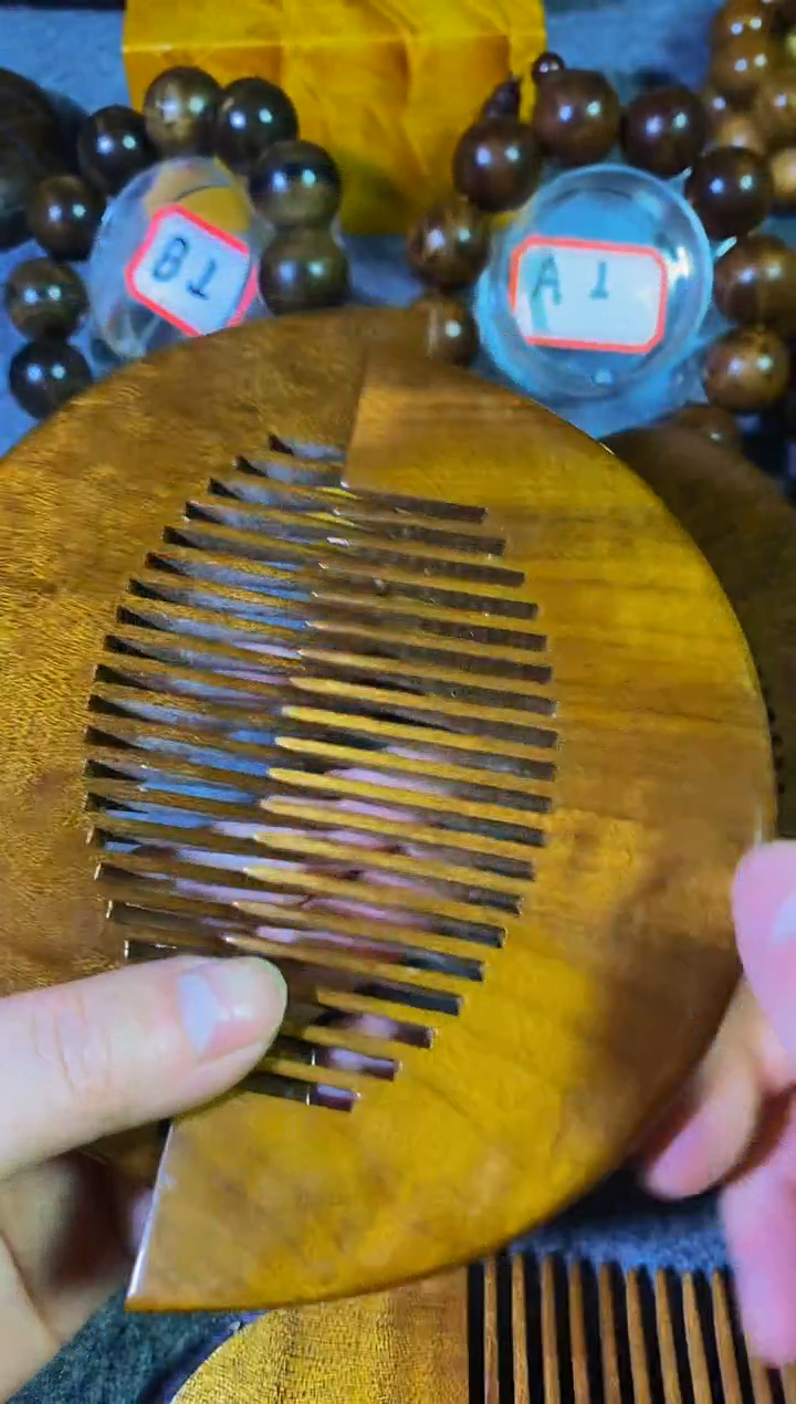 【闪购商品】金丝楠木雕【楠帝】小叶桢楠精致木梳