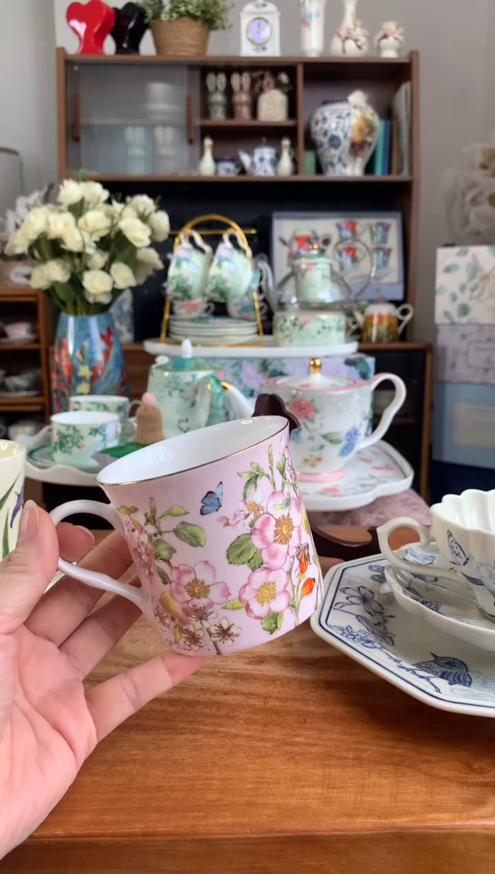 陶瓷粉色苹果花马克杯