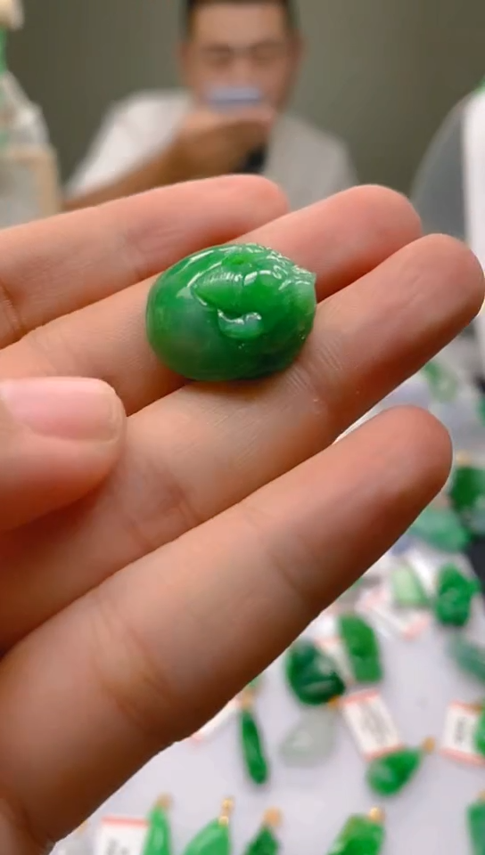 【闪购商品】翡翠颈饰18K金镶嵌新号开播，全场乱卖