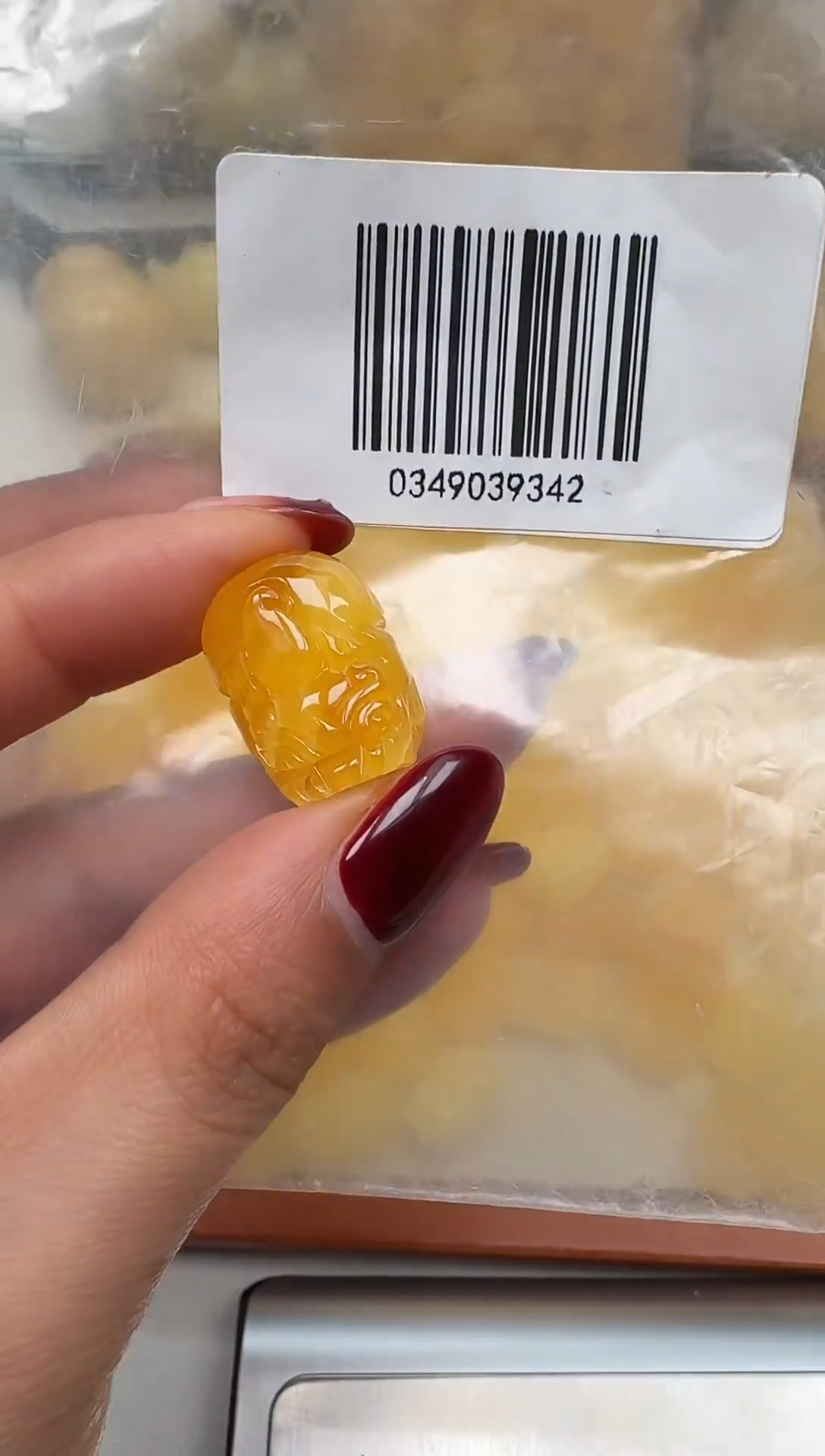 裸石琥珀未镶嵌如图