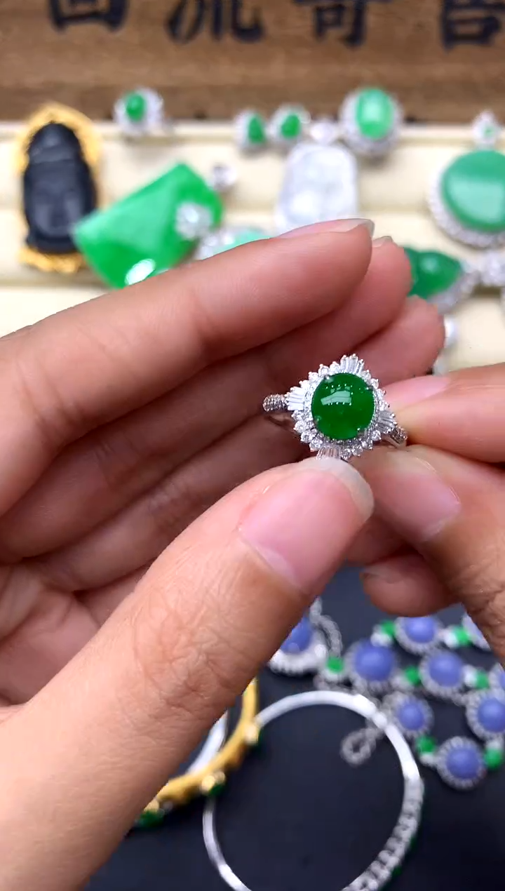 【闪购商品】翡翠戒指18K金镶嵌138-中国好珍宝