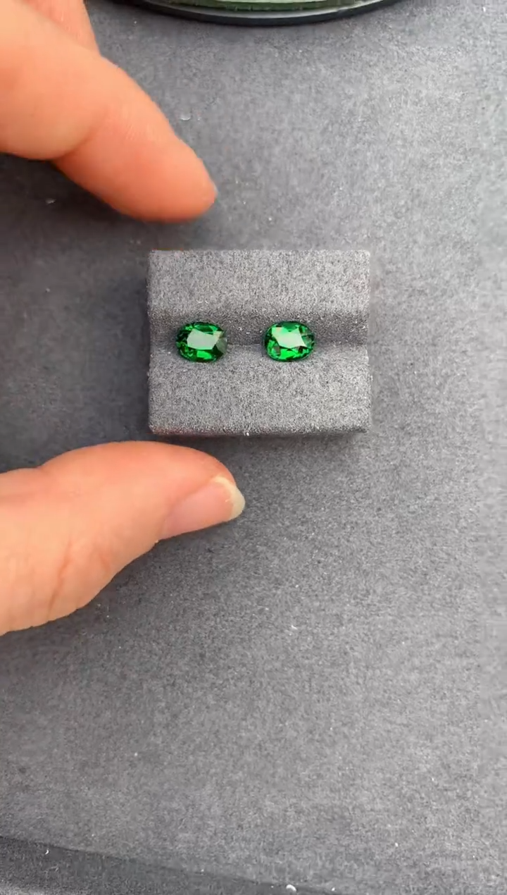 【闪购商品】石榴石（沙弗莱）裸石未镶嵌2ct沙弗莱配对