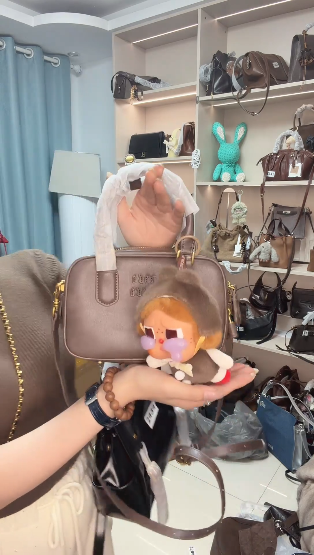 牛皮玛莎波士顿带哭娃