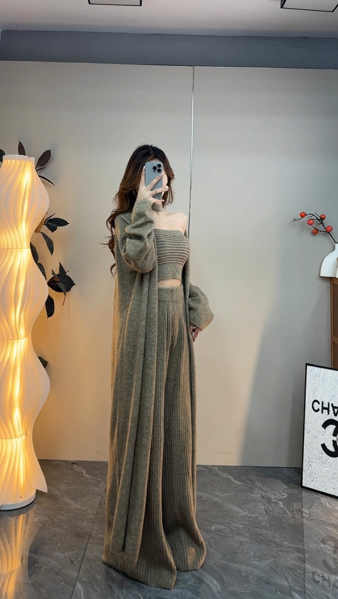 韩系松弛感针织套装女2025秋季新款开衫抹胸休闲长裤慵懒风三件套
