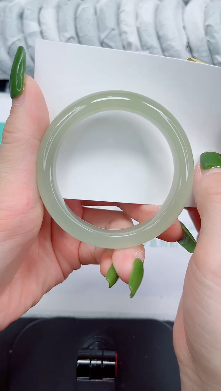 石英质玉手镯未镶嵌129/54