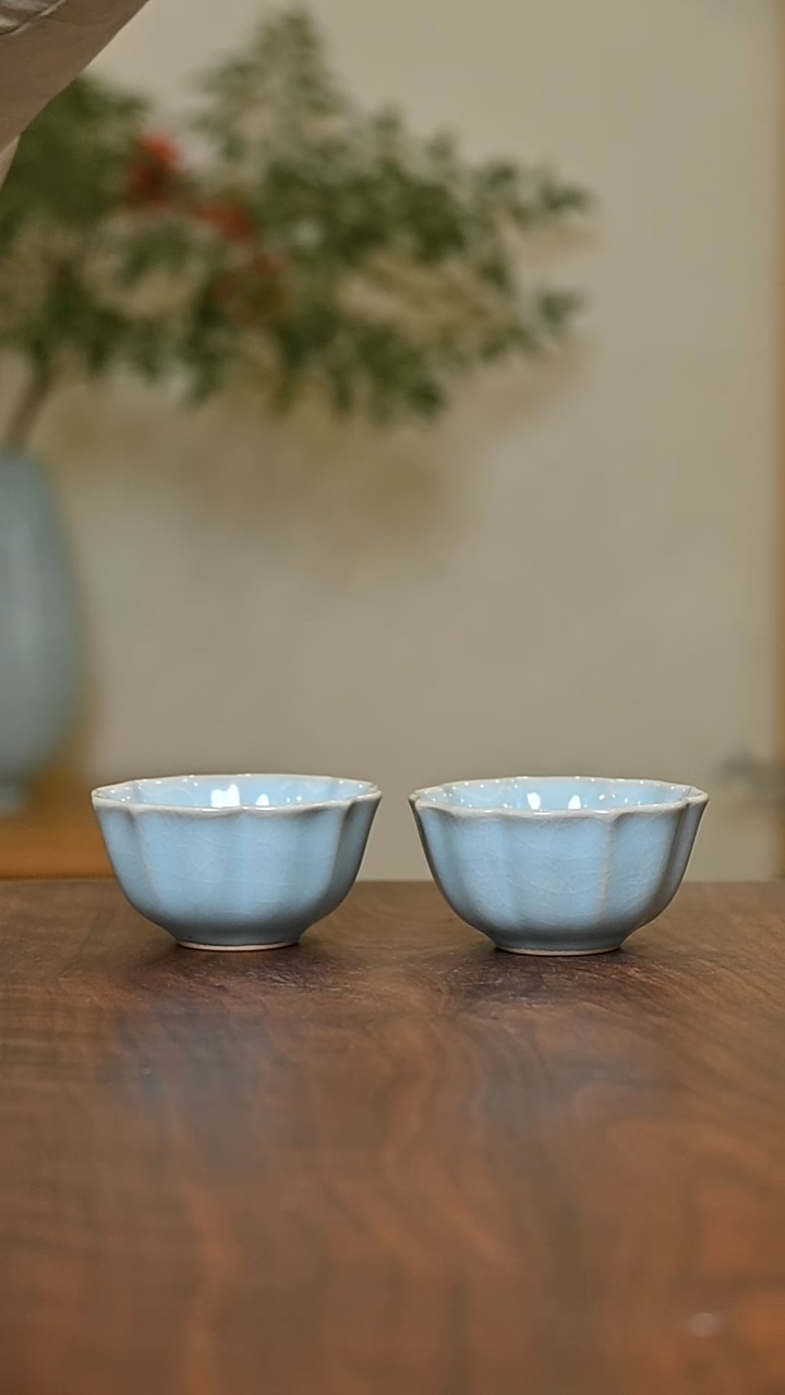 天青釉 宝相杯 2只 微瑕 朱家汝窑款 40ml