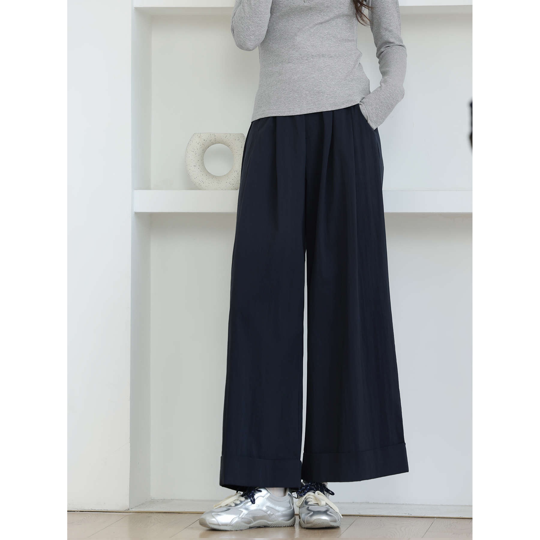 爱蔷薇大码休闲深蓝色阔腿裤女2025新款初秋胖mm宽松裤子GT77940
