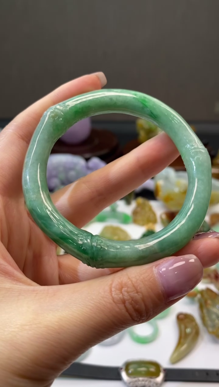 【闪购商品】翡翠未镶嵌手镯翡翠竹节手镯