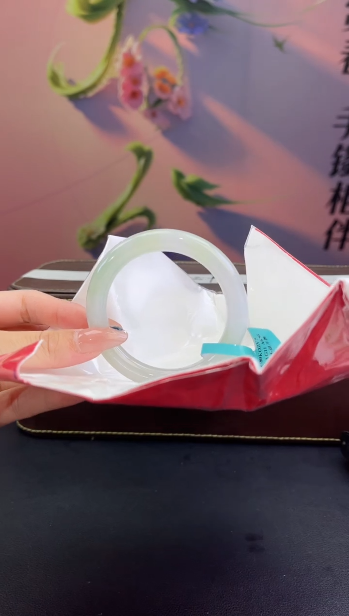 翡翠未镶嵌手镯翡翠手镯