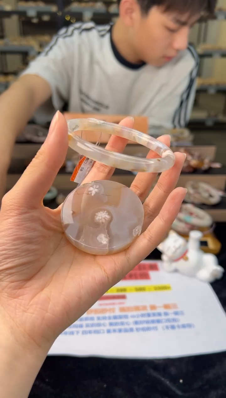 石英质玉未镶嵌手镯58圈口（赠送镯心）11210