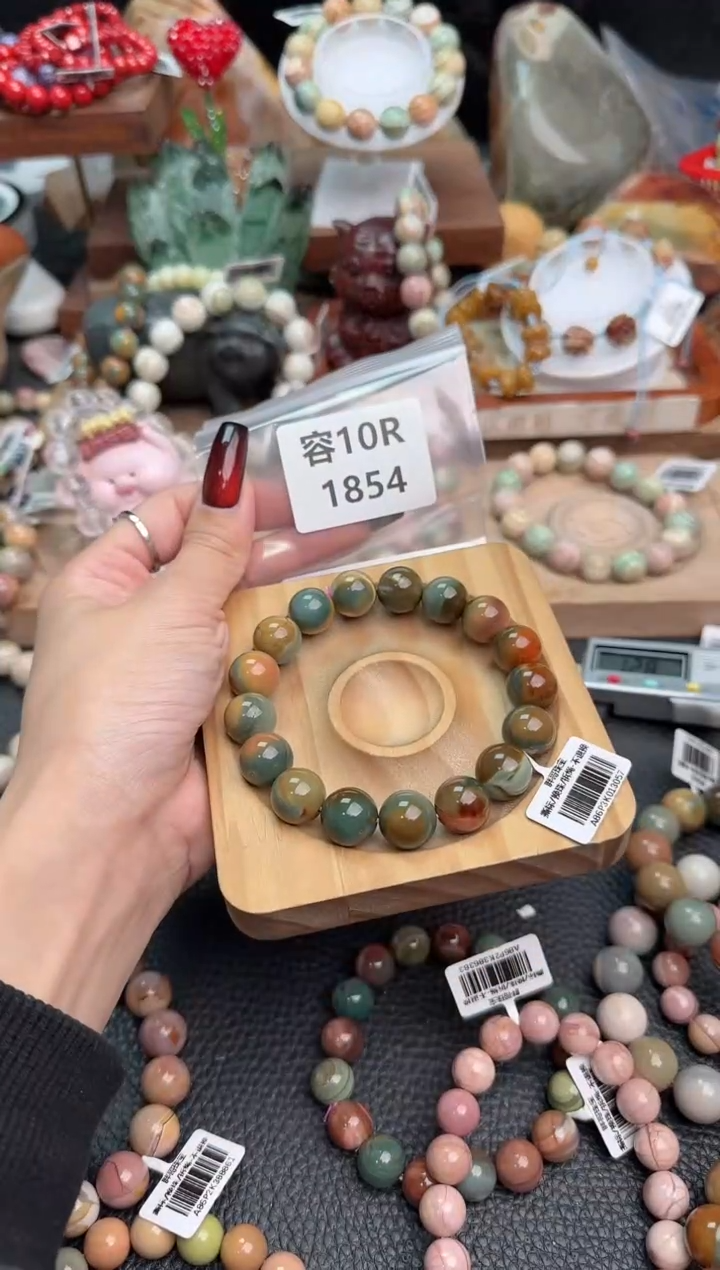 【闪购商品】石英质玉手链足铂镶嵌10R1854