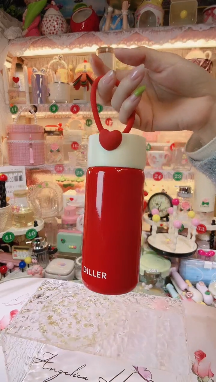 【闪购商品】摆件红色保温杯品质好，发货快，放心拍