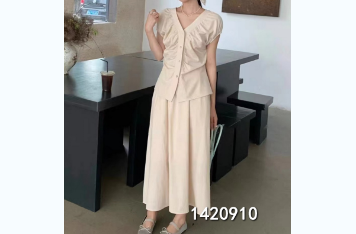 小妳XiaoNi———（夏款休闲套装裙1420910）