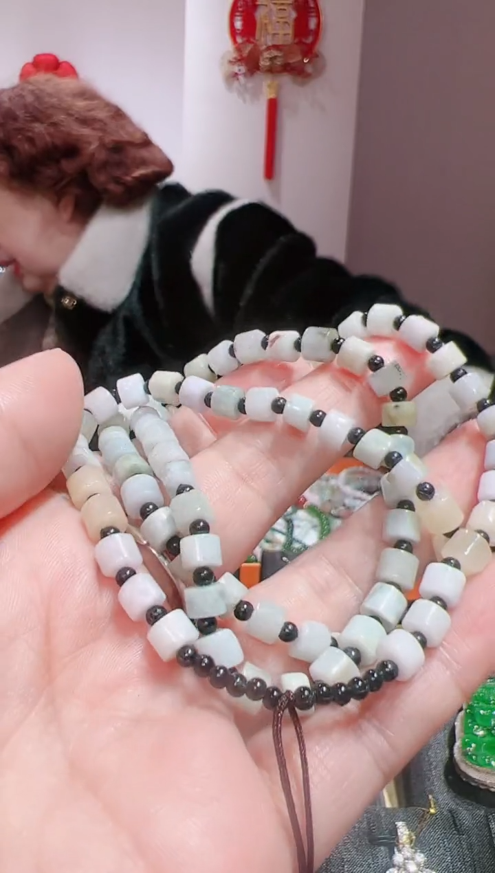 【闪购商品】翡翠颈饰未镶嵌202521225