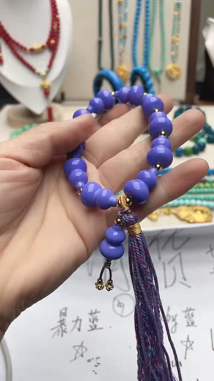 珍藏特色绿色高瓷